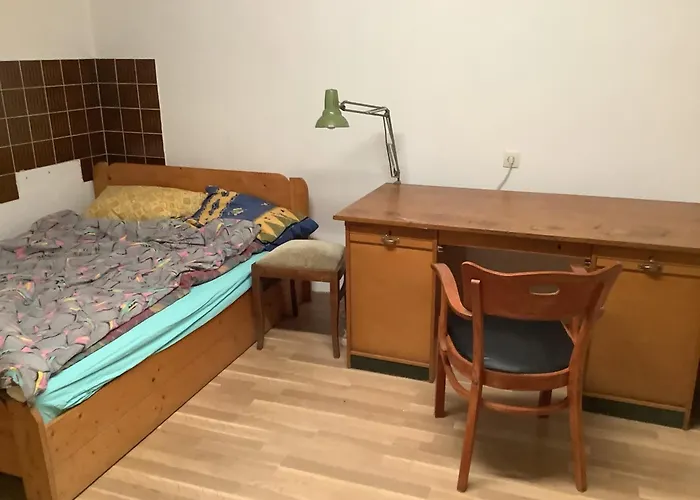 Burghof Altenbueren *